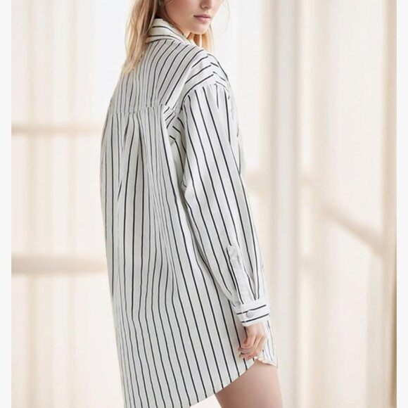 Oversized Striped Summer Tunic Dress - Picture 3 of 8
